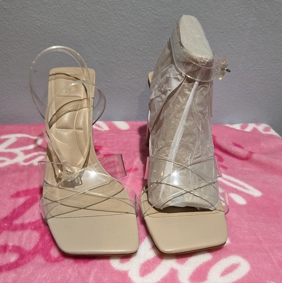 INC Women's Averna Criss- Cross Front Ankle Strap Clear Heel, Size 8.5M - Picture 4 of 9